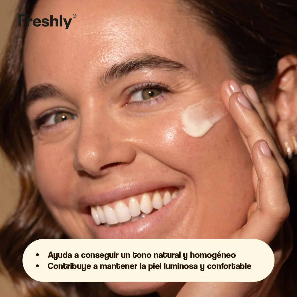 Freshly Cosmetics | Bronzing Self-Tanning Serum | Autobronceador Facial Natural | 30 ml | Sérum Facial para Bronceado Gradual y Uniforme