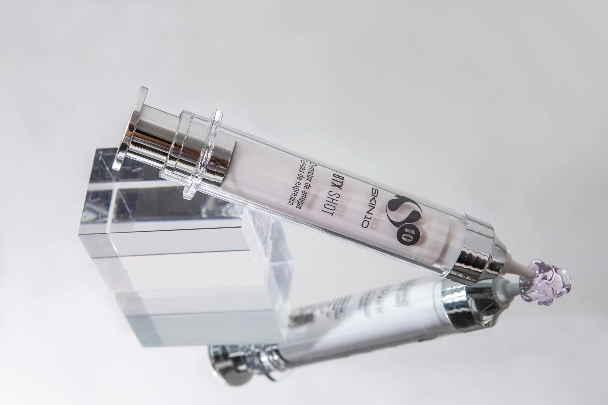 MEDICHY MODEL - Skin10 BTX Shot Tratamiento descontractivo de las arrugas - Efecto Reafirmante y Antiedad - Fórmula Hidratante para Piel Firme y Suave - 10 ml