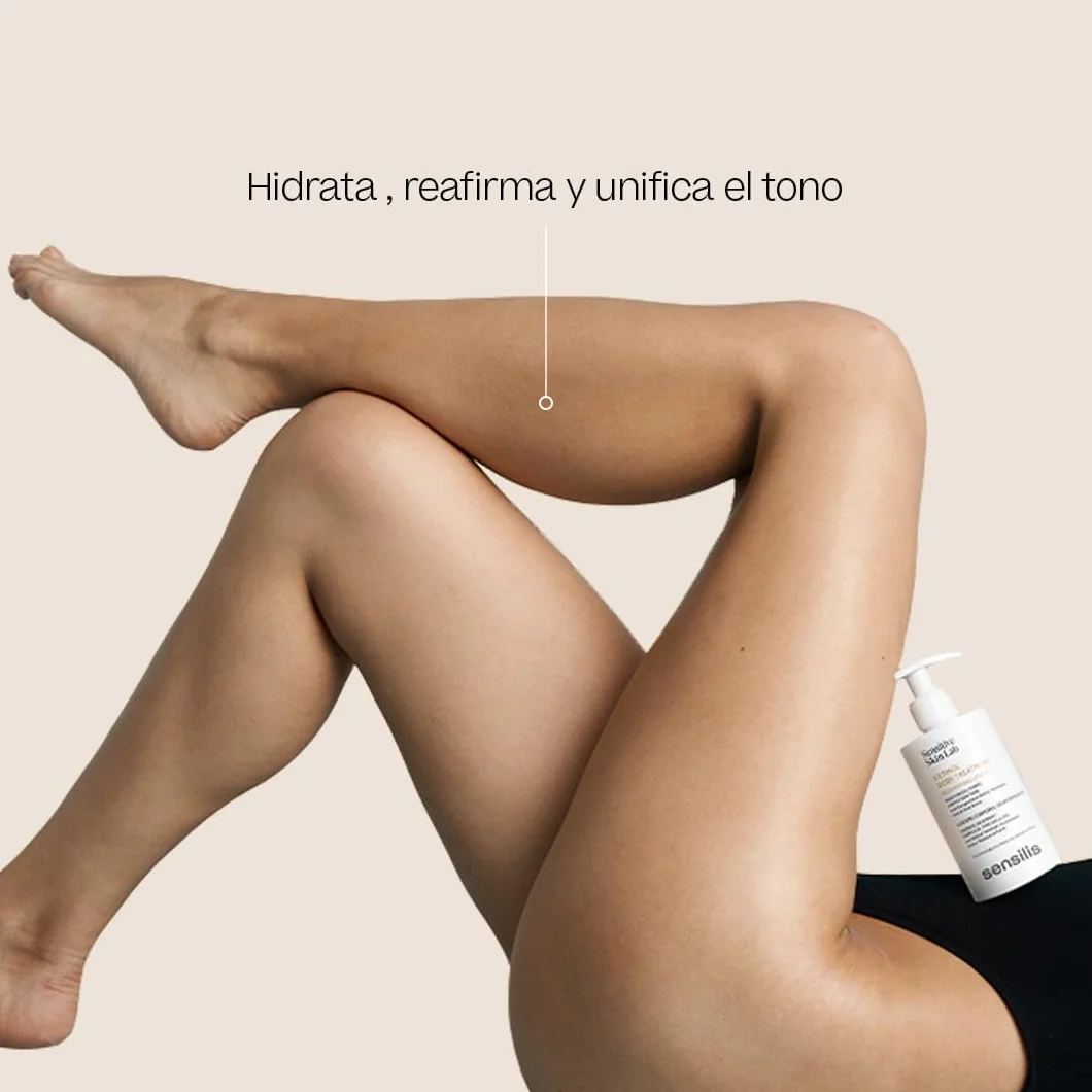 Sensilis - Retinol Body Treatment, Loción Corporal con Acción Reafirmante e Hidratante, Unifica el Tono, Aclara Manchas y Reduce las Arrugas, con Retinyl Palmitate, Apto para Pieles Sensibles - 200 ml