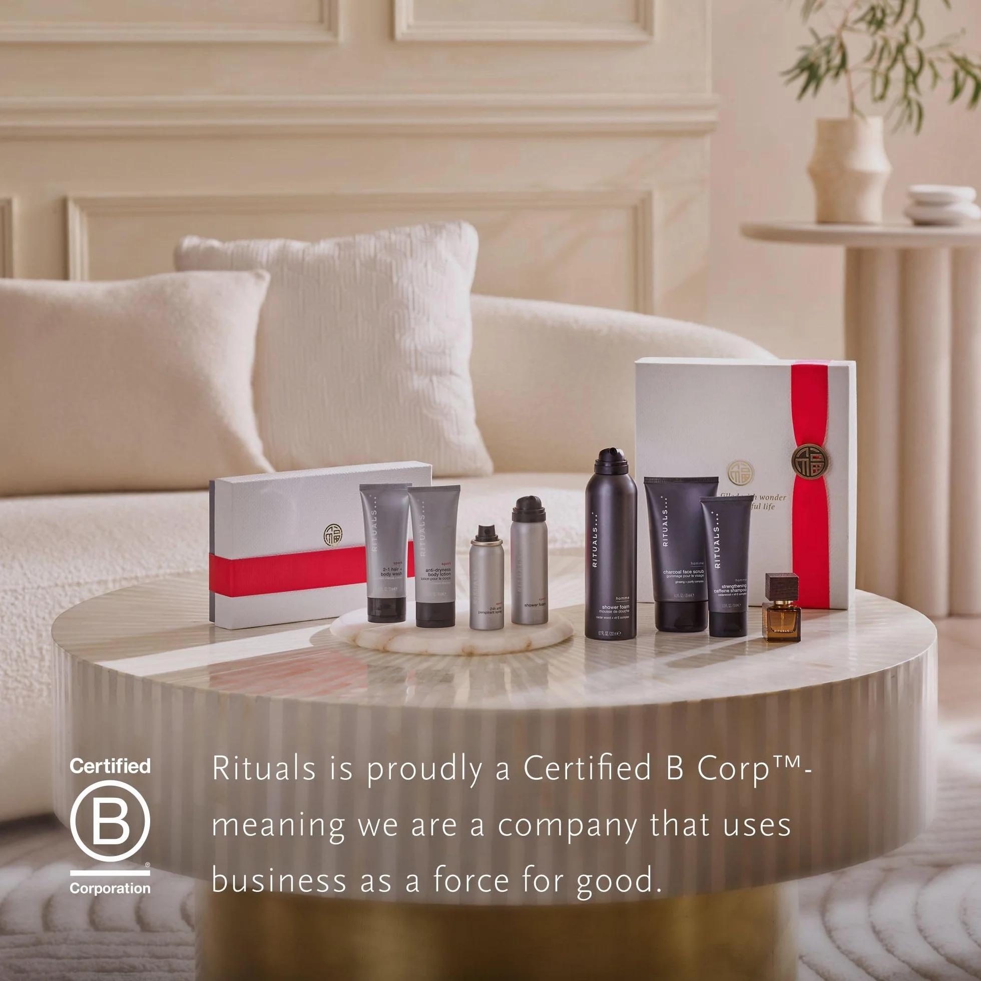 RITUALS The Homme Collection, Cofre de Regalo Pequeño para Hombre – Gel de ducha en espuma, gel de ducha 2 en 1, desodorante en spray y loción corporal.